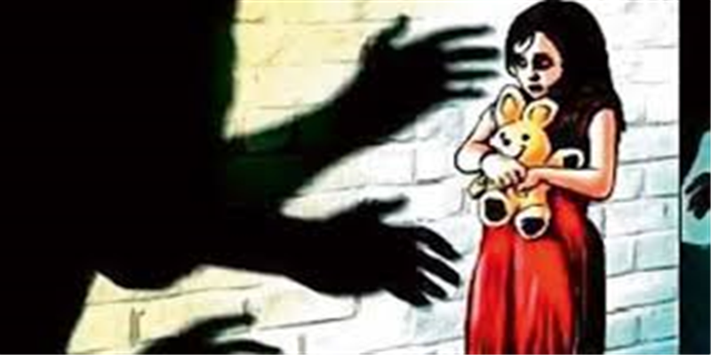बिहार: बाप ने किया नाबालिग बेटी का बलात्कार।बेटी ने की खुदकुशी।
